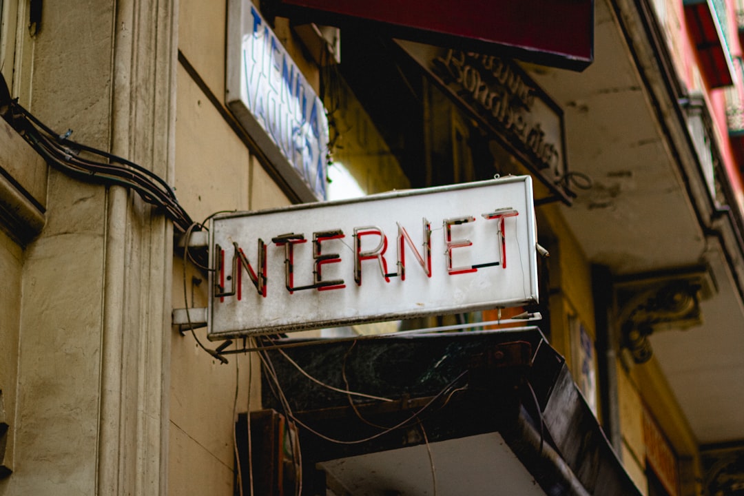 découvrez comment optimiser l'utilisation de votre intranet pour améliorer la communication, la collaboration et la productivité au sein de votre entreprise.