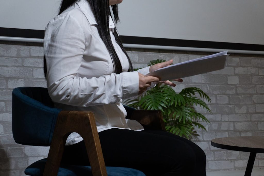 découvrez les meilleures pratiques et outils pour une gestion efficace des ressources humaines, optimisez le recrutement, la formation et le développement de vos collaborateurs.