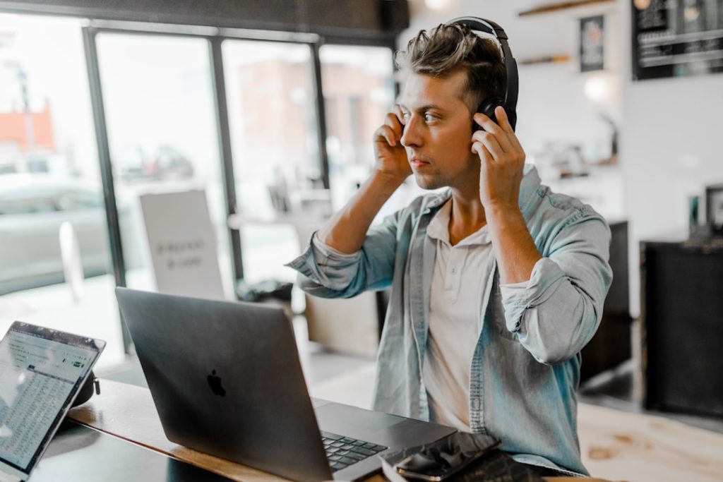 découvrez nos stratégies efficaces de génération de leads pour attirer et convertir vos prospects en clients fidèles. optimisez votre croissance avec nos conseils experts en lead generation.