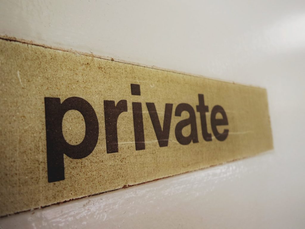découvrez les services de private banking pour une gestion personnalisée et optimisée de votre patrimoine avec des conseils experts et un accompagnement sur mesure.