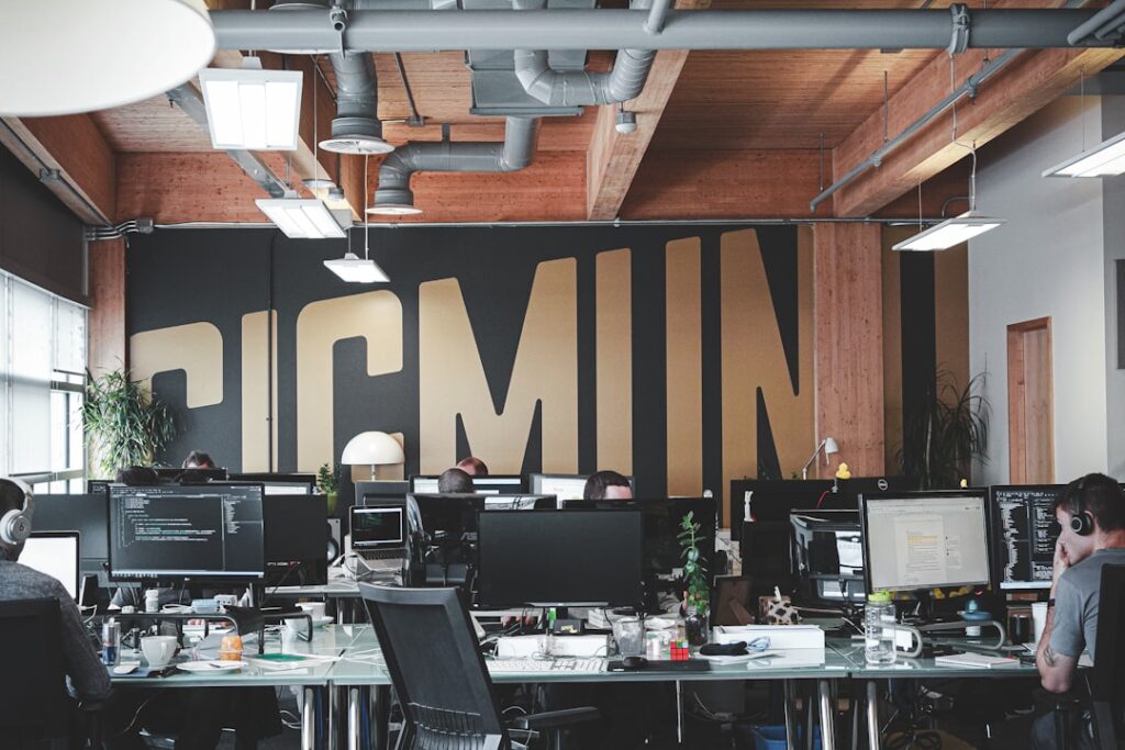 agence digitale spécialisée dans la création de sites web, le marketing numérique et la transformation digitale pour booster votre présence en ligne.