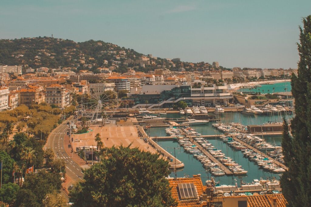 découvrez le succès retentissant de l'événement à cannes, un moment inoubliable alliant innovation, réseautage et excellence.