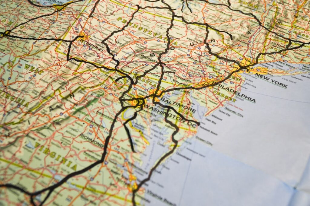 découvrez nos services géographiques professionnels pour l'analyse, la cartographie et la gestion des données spatiales, adaptés à vos besoins spécifiques.