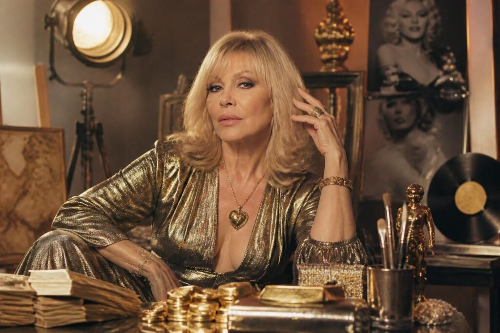 découvrez la fortune et la carrière artistique d'amanda lear, icône de la mode, chanteuse et muse légendaire.