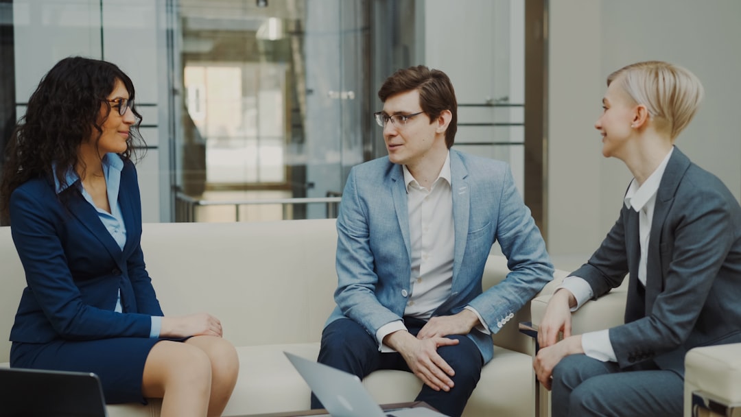 découvrez les meilleures pratiques de communication interne pour améliorer la collaboration et favoriser un environnement de travail harmonieux au sein de votre entreprise.