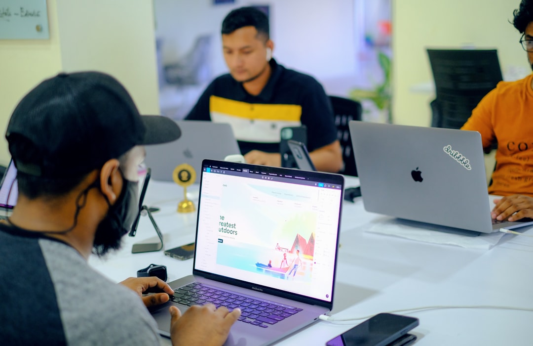 découvrez notre web agency, spécialisée en création de sites internet, développement web et stratégies digitales sur mesure pour booster votre présence en ligne.