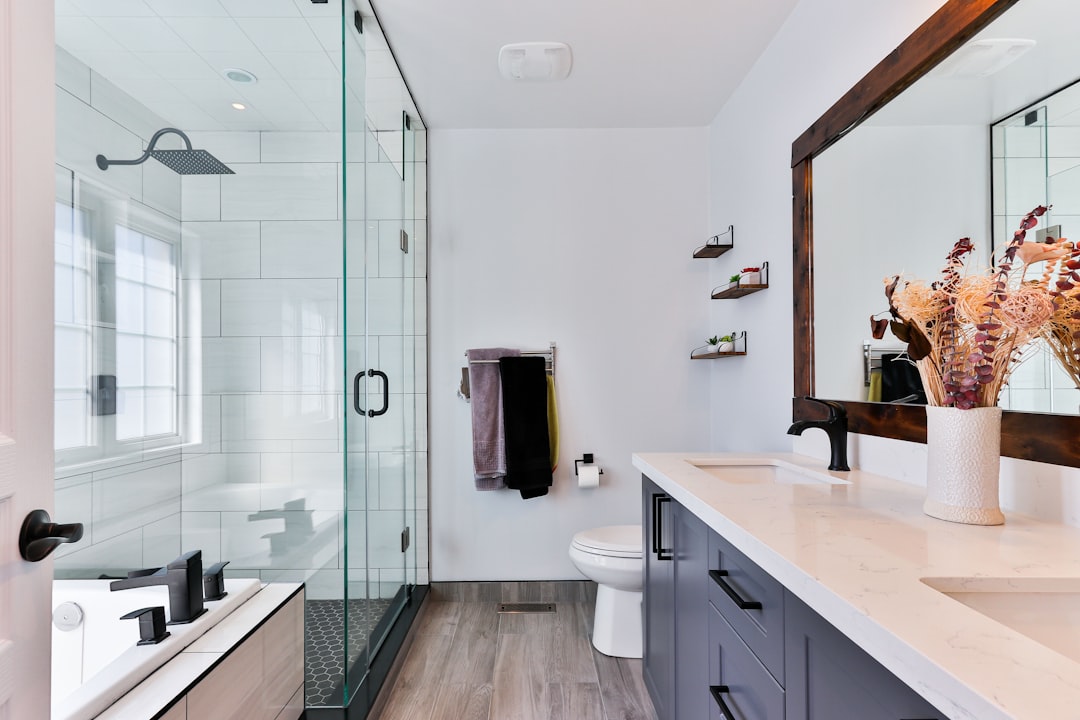 découvrez nos solutions de rénovation pour transformer et valoriser votre espace de vie avec qualité et efficacité.
